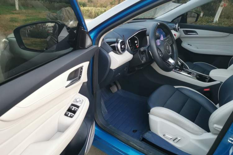 Used MG Pilot 2021 300TGI Automatic Two-Wheel Drive Trophy Prestige Edition Driver Seat