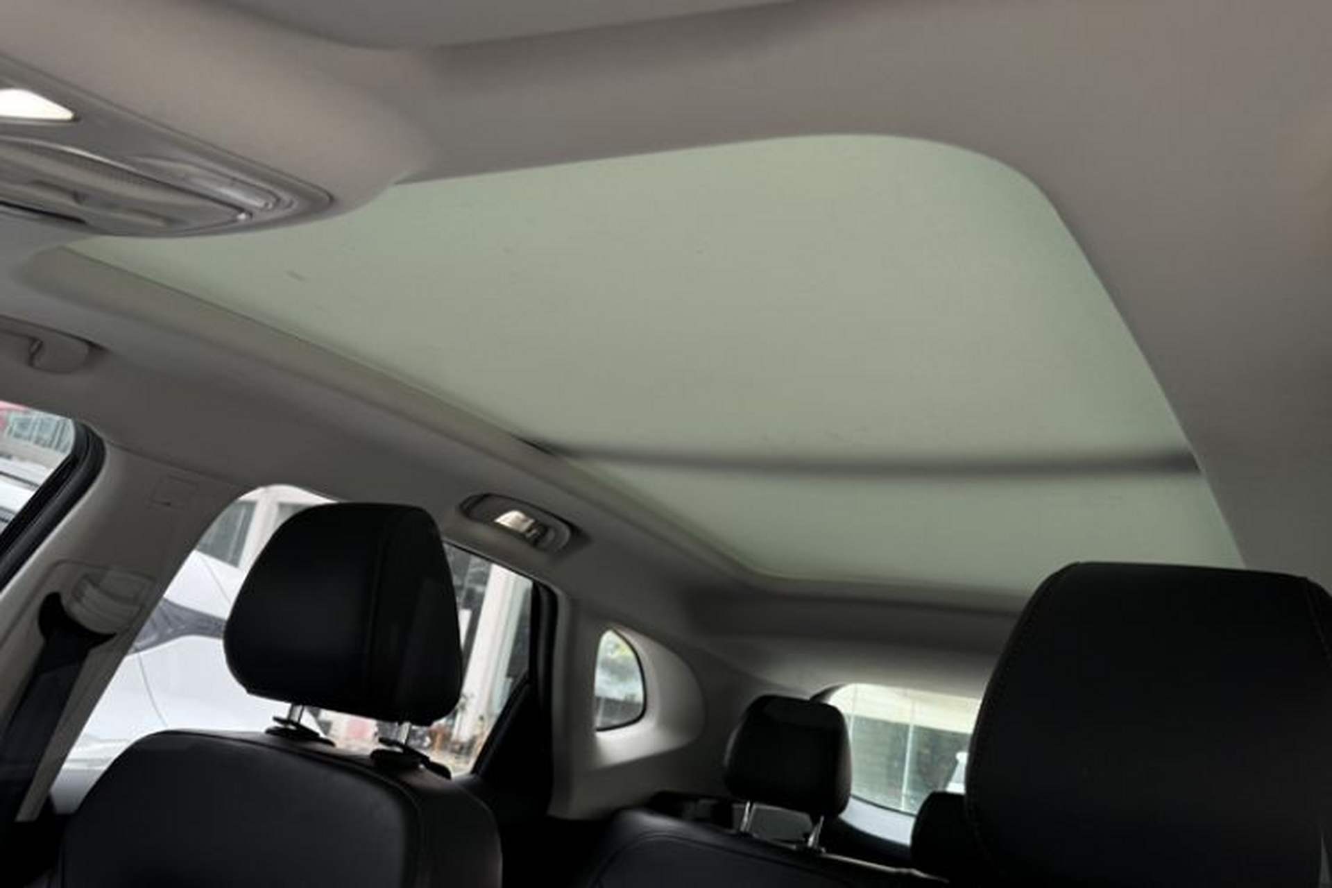Used MG Pilot 2021 300TGI Automatic Two-Wheel Drive Fuel-Efficient Luxury Edition Headliner