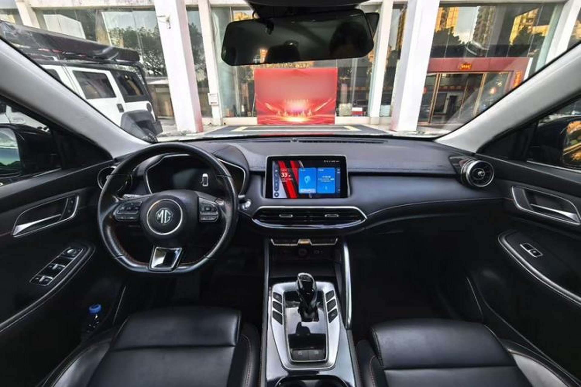 Used MG Pilot 2021 300TGI Automatic Two-Wheel Drive Fuel-Efficient Luxury Edition Interior 1