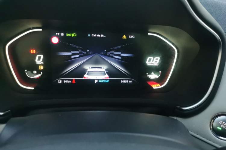 Used MG Pilot 2021 300TGI Automatic Two-Wheel Drive Trophy Prestige Edition Odometer Close Up