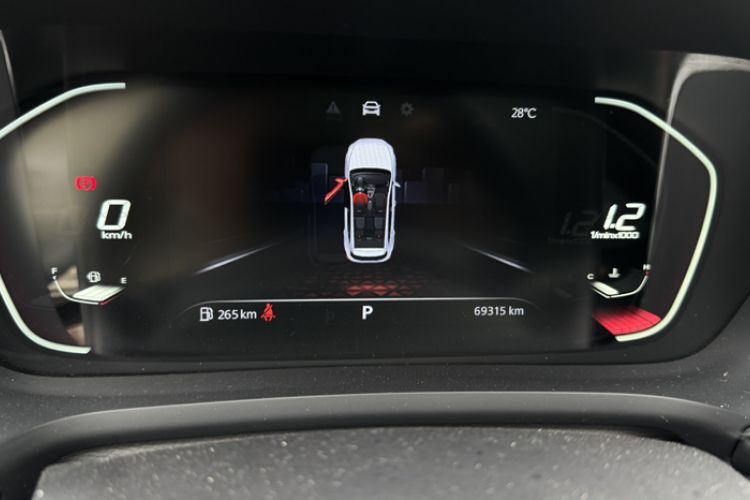 Used MG Pilot 2021 300TGI Automatic Two-Wheel Drive Fuel-Efficient Luxury Edition Odometer Close Up