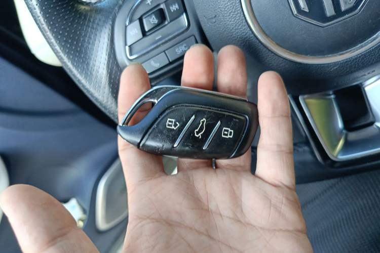 Used MG Pilot 2021 400TGI Automatic Two-Wheel Drive Trophy Flagship Edition Vehicle Key