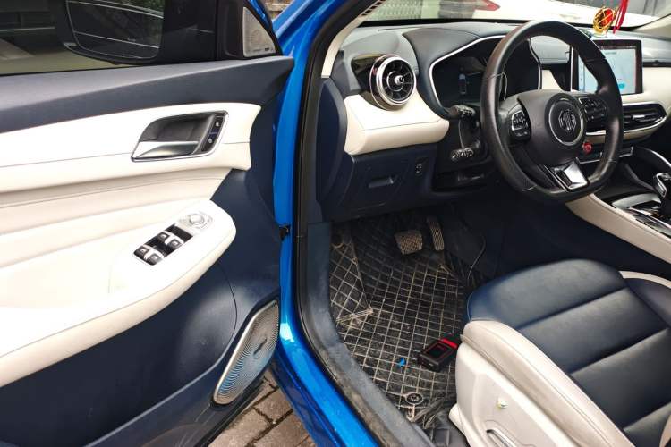 Used MG Pilot 2021 300TGI Automatic Two-Wheel Drive Trophy Prestige Edition Interior 3
