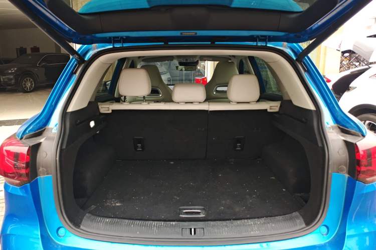 Used MG Pilot 2021 300TGI Automatic Two-Wheel Drive Trophy Prestige Edition Trunk