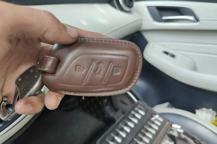 Used MG Pilot 2021 300TGI Automatic Two-Wheel Drive Trophy Prestige Edition Vehicle Key
