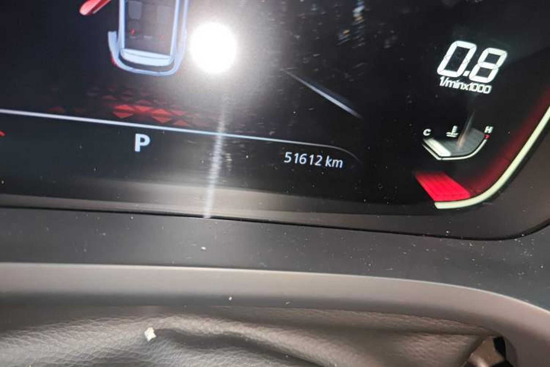 Used MG Pilot 2021 300TGI Automatic Two-Wheel Drive Fuel-Efficient Luxury Edition Odometer Close Up