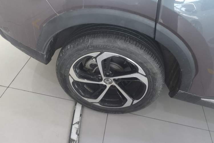 Used MG Pilot 2021 300TGI Automatic Two-Wheel Drive Fuel-Efficient Luxury Edition Exterior 5