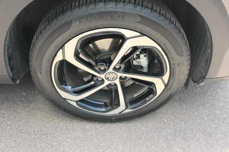 Used MG Pilot 2021 300TGI Automatic Two-Wheel Drive Fuel-Efficient Luxury Edition Exterior 7