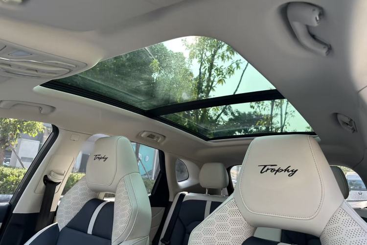 Used MG Pilot 2021 400TGI Automatic Two-Wheel Drive Trophy Flagship Edition Headliner