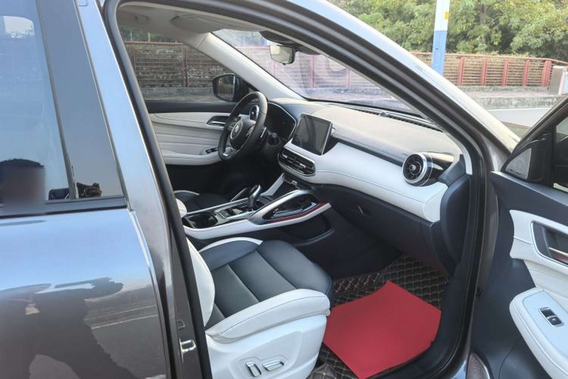 Used MG Pilot 2021 400TGI Automatic Two-Wheel Drive Trophy Flagship Edition Interior 11