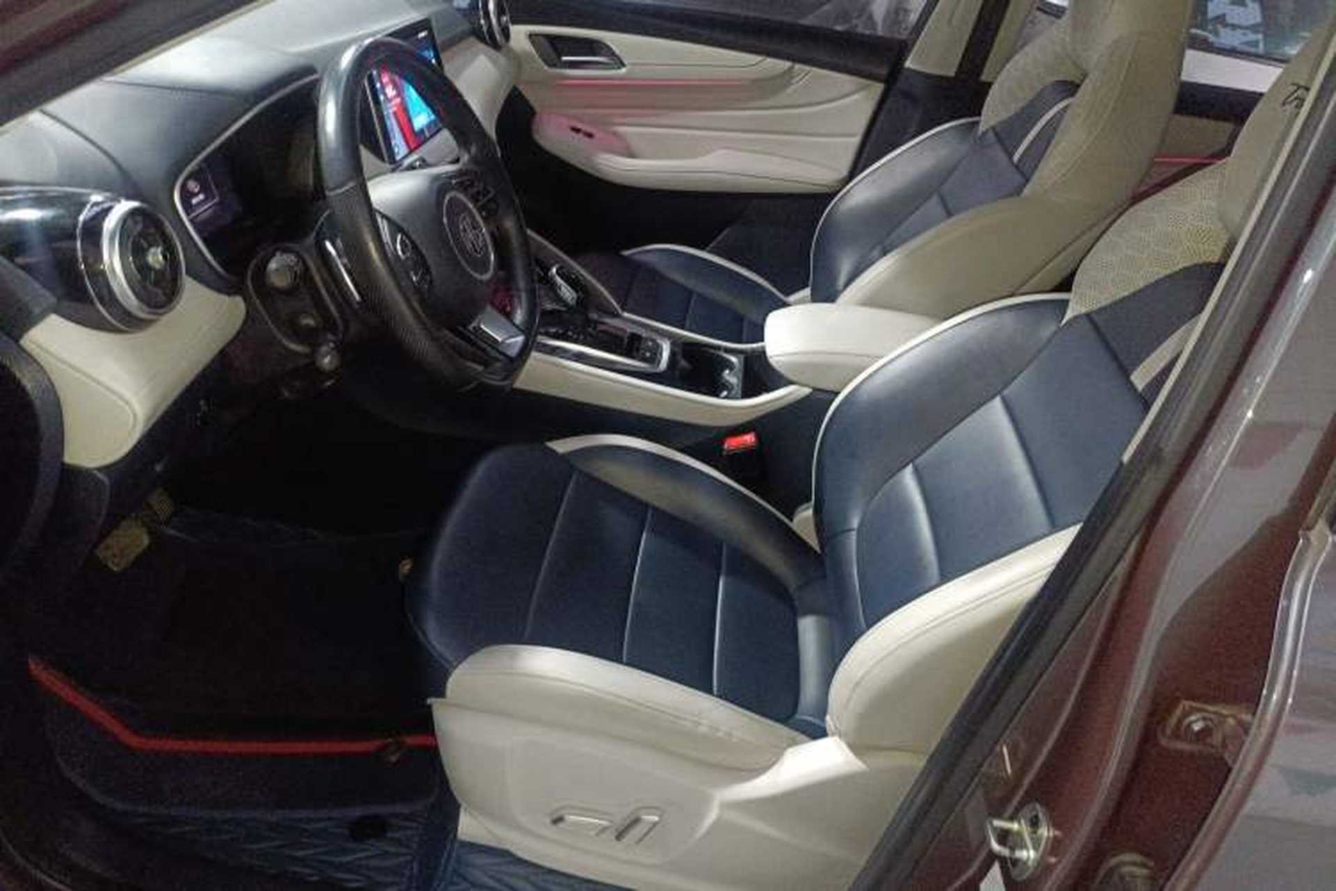 Used MG Pilot 2021 300TGI Automatic Two-Wheel Drive Trophy Deluxe Edition Left Front Seat