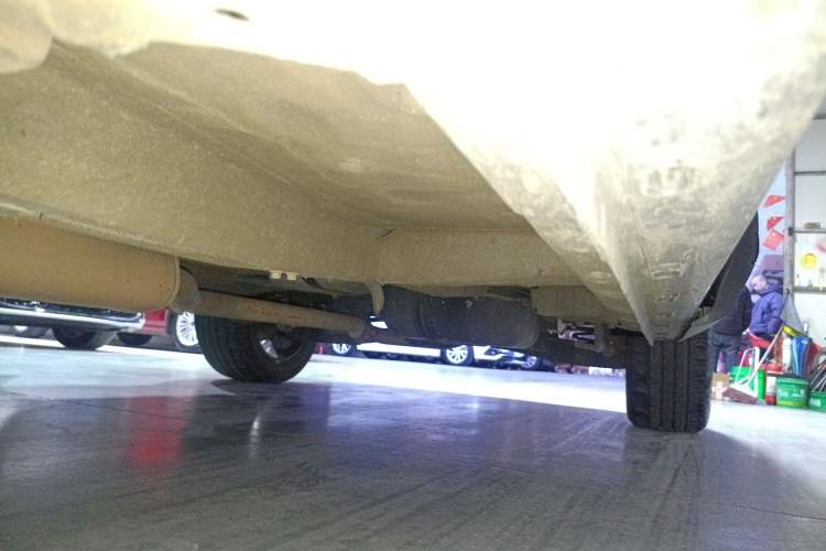 Used MG Pilot 2021 300TGI Automatic Two-Wheel Drive Trophy Deluxe Edition Left Side Sill