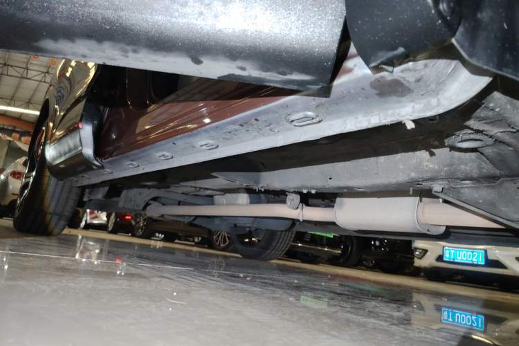 Used MG Pilot 2021 400TGI Automatic Two-Wheel Drive Trophy Flagship Edition Right Side Sill