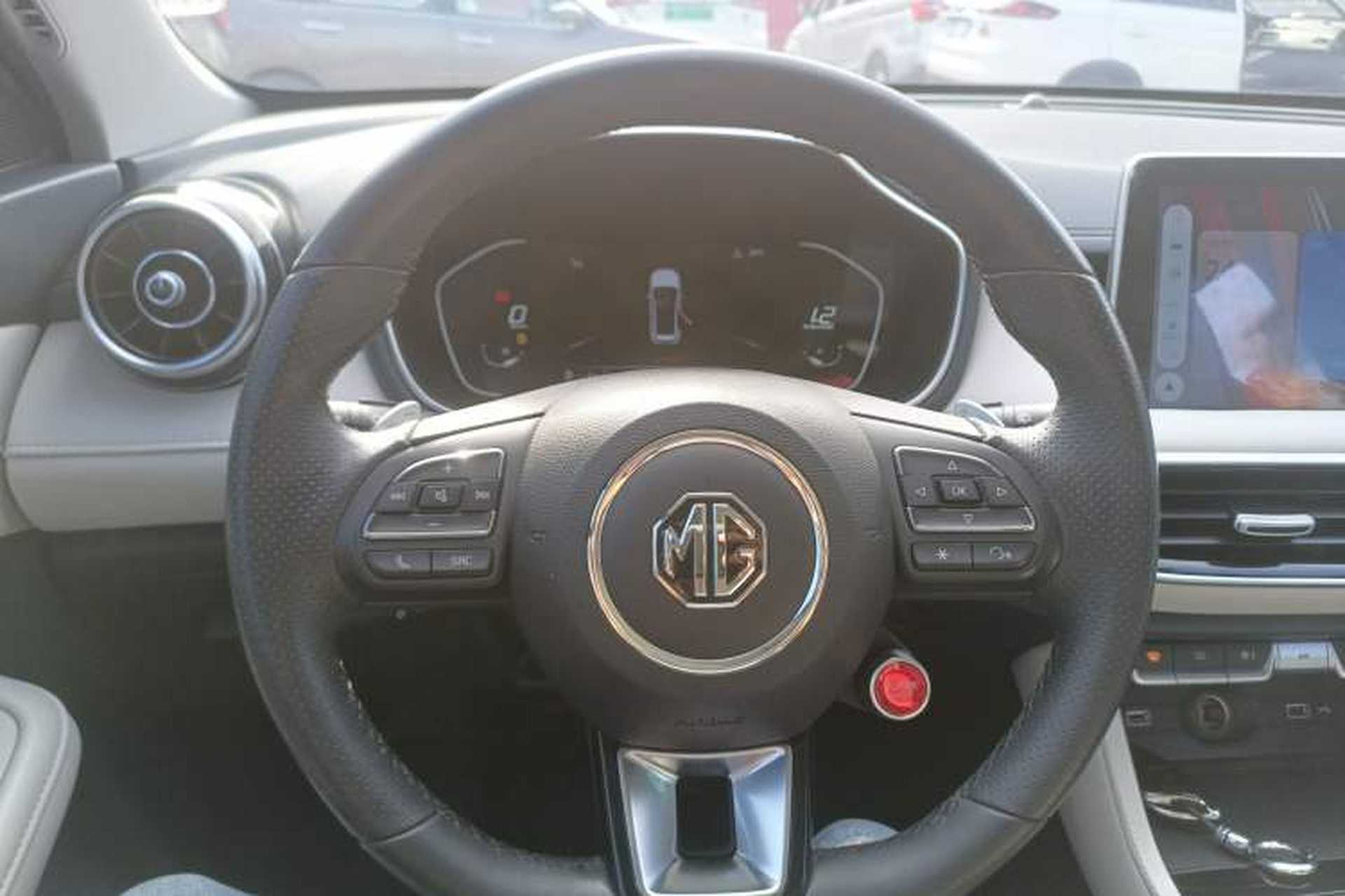 Used MG Pilot 2021 300TGI Automatic Two-Wheel Drive Trophy Deluxe Edition Steering Wheel