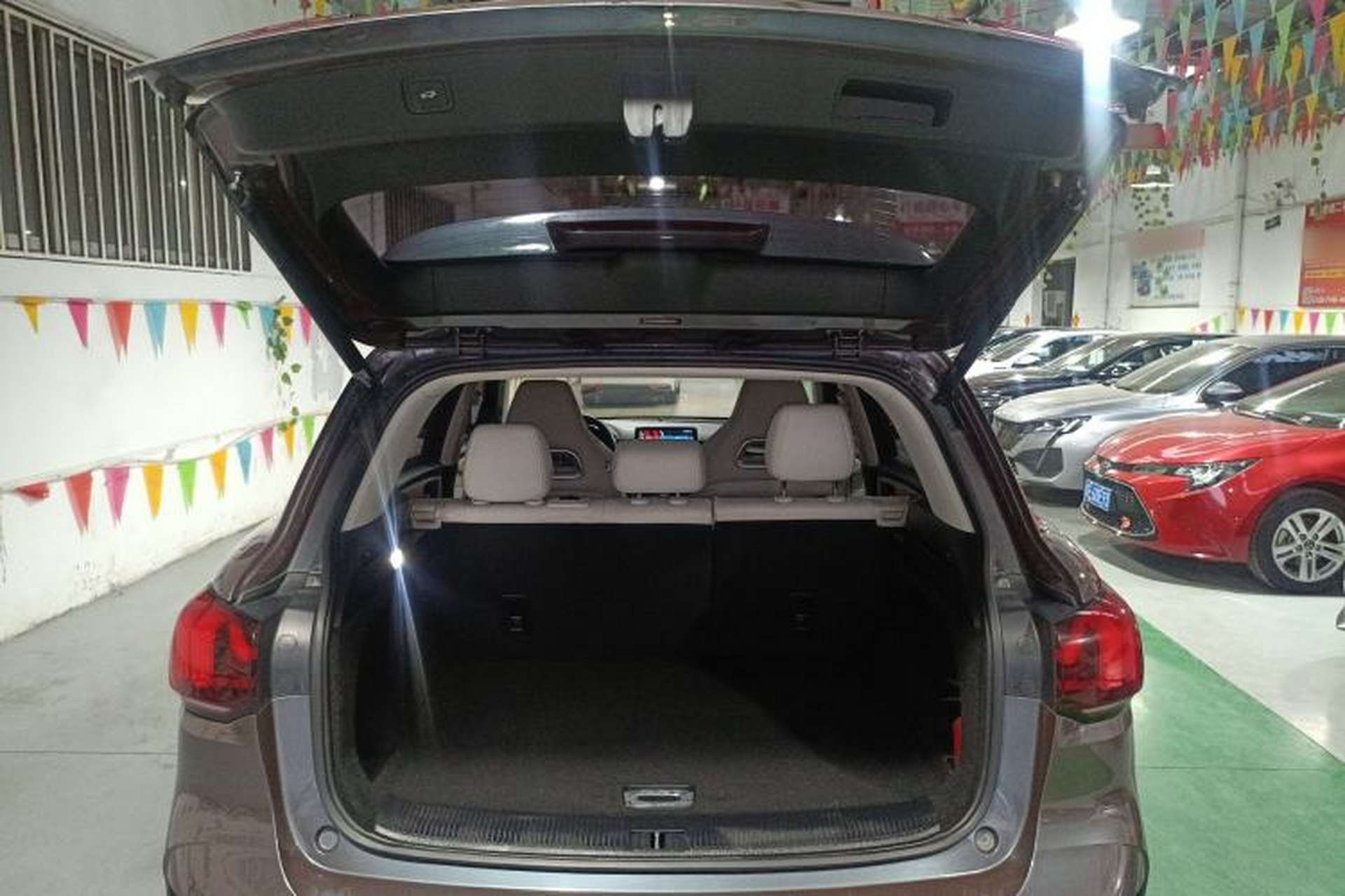 Used MG Pilot 2021 300TGI Automatic Two-Wheel Drive Trophy Deluxe Edition Trunk