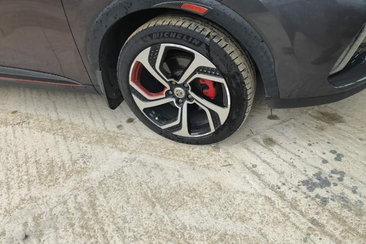 Used MG Pilot 2021 400TGI Automatic Two-Wheel Drive Trophy Flagship Edition Right Front Wheel Hub