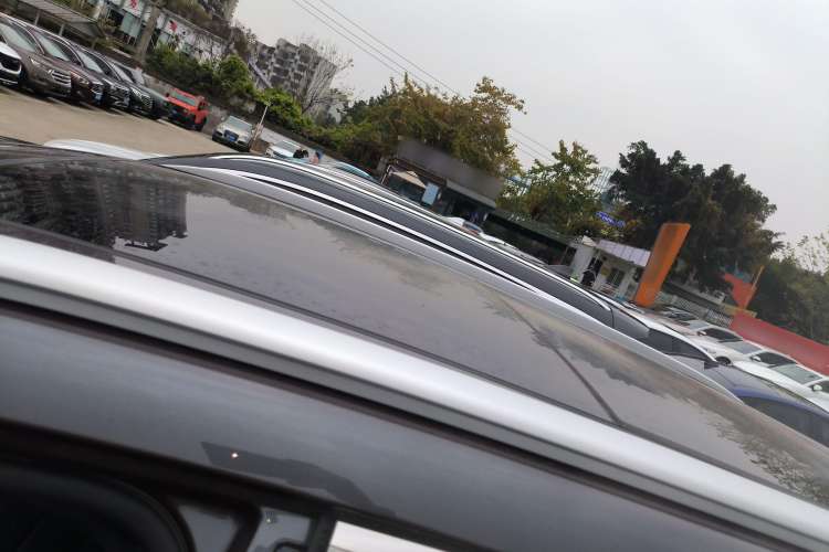 Used MG Pilot 2021 300TGI Automatic Two-Wheel Drive Fuel-Efficient Luxury Edition Roof
