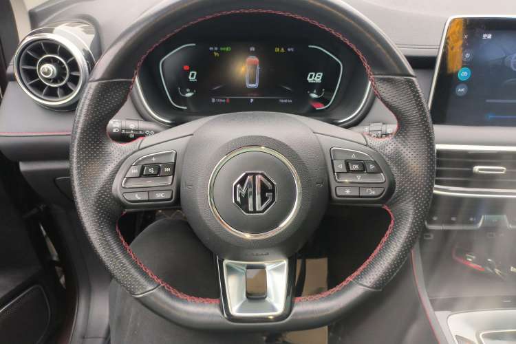 Used MG Pilot 2021 300TGI Automatic Two-Wheel Drive Fuel-Efficient Luxury Edition Steering Wheel