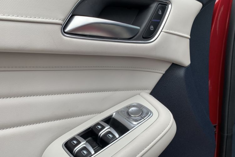 Used MG Pilot 2021 300TGI Automatic Two-Wheel Drive Trophy Prestige Edition Interior 4