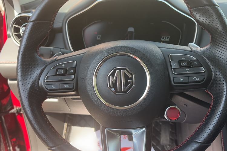 Used MG Pilot 2021 300TGI Automatic Two-Wheel Drive Trophy Deluxe Edition Interior 6