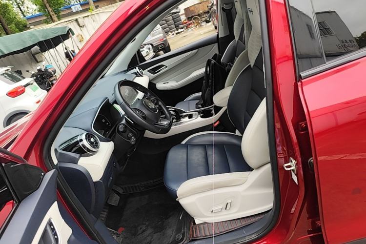 Used MG Pilot 2021 300TGI Automatic Two-Wheel Drive Trophy Prestige Edition Left Front Seat