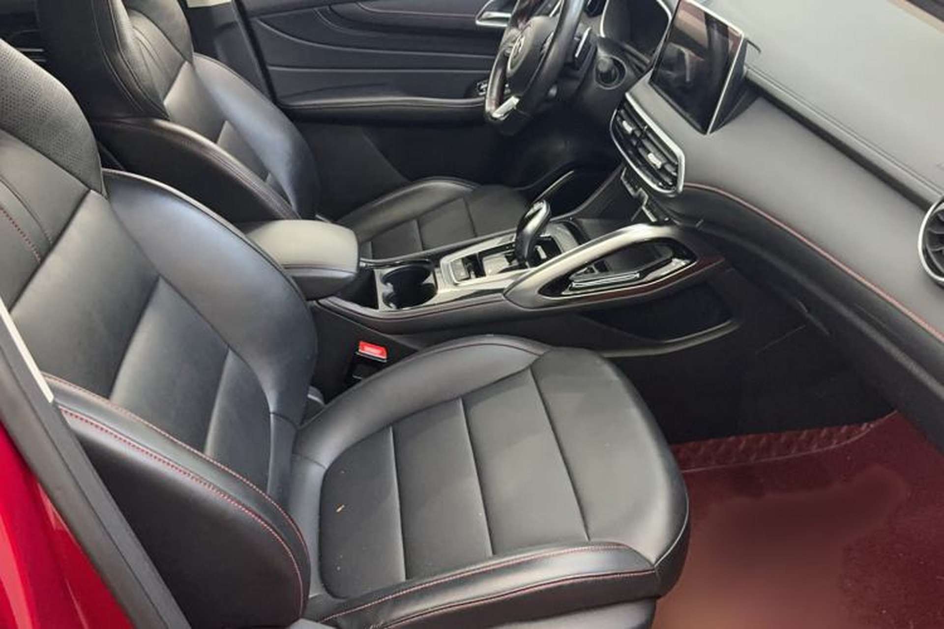 Used MG Pilot 2021 300TGI Automatic Two-Wheel Drive Trophy Deluxe Edition Right Front Seat