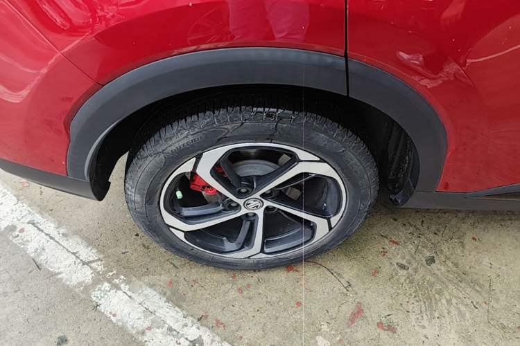 Used MG Pilot 2021 300TGI Automatic Two-Wheel Drive Trophy Prestige Edition Right Rear Wheel Hub