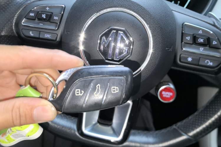 Used MG Pilot 2021 300TGI Automatic Two-Wheel Drive Trophy Deluxe Edition Vehicle Key