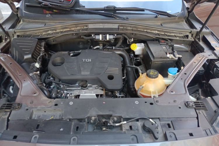 Used MG Pilot 2021 300TGI Automatic Two-Wheel Drive Trophy Prestige Edition Engine Bay