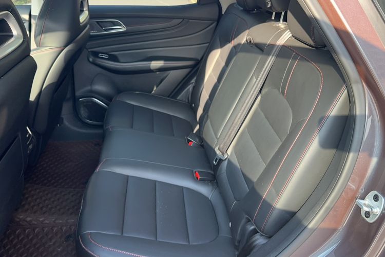 Used MG Pilot 2021 300TGI Automatic Two-Wheel Drive Trophy Deluxe Edition Interior 1