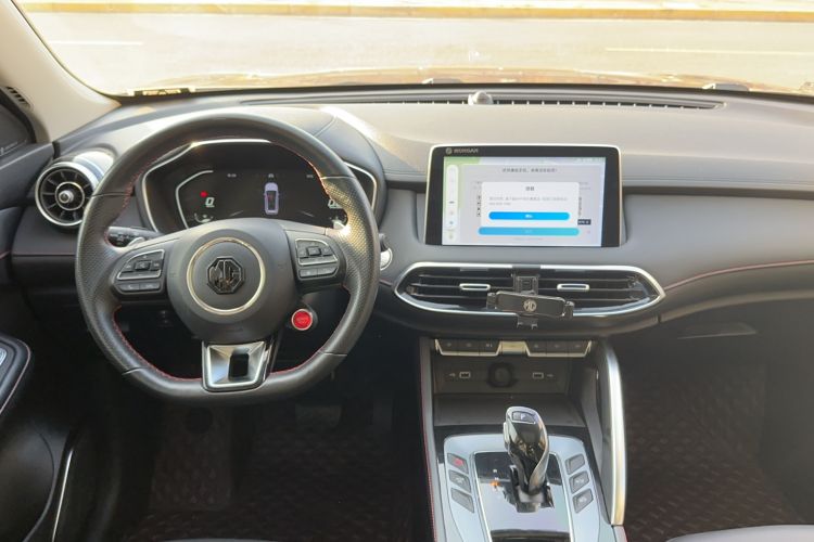 Used MG Pilot 2021 300TGI Automatic Two-Wheel Drive Trophy Deluxe Edition Interior 3