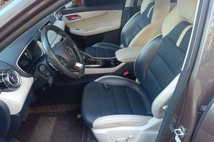 Used MG Pilot 2021 300TGI Automatic Two-Wheel Drive Trophy Prestige Edition Left Front Seat