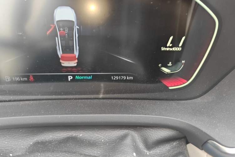 Used MG Pilot 2021 300TGI Automatic Two-Wheel Drive Trophy Deluxe Edition Odometer Close Up