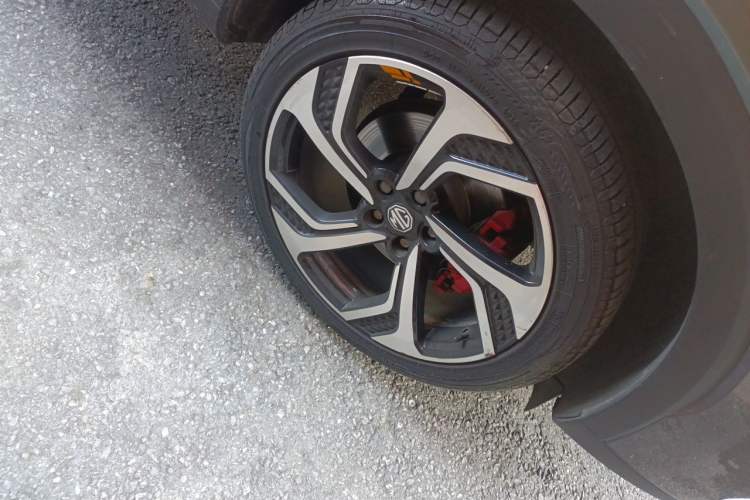 Used MG Pilot 2021 300TGI Automatic Two-Wheel Drive Trophy Prestige Edition Right Front Wheel Hub