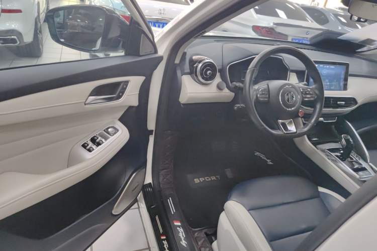 Used MG Pilot 2021 400TGI Automatic All-Wheel Drive Trophy Flagship Edition Driver Seat