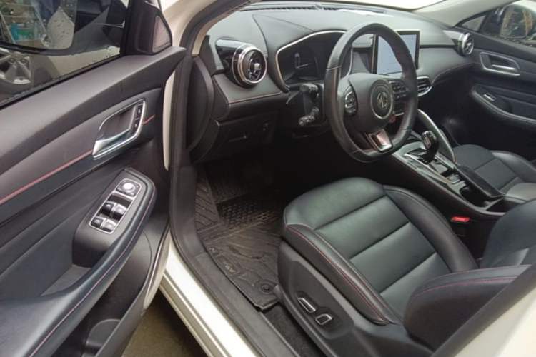 Used MG Pilot 2021 300TGI Automatic Two-Wheel Drive Trophy Prestige Edition Driver Seat