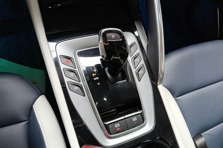 Used MG Pilot 2021 400TGI Automatic Two-Wheel Drive Trophy Flagship Edition Gear Lever
