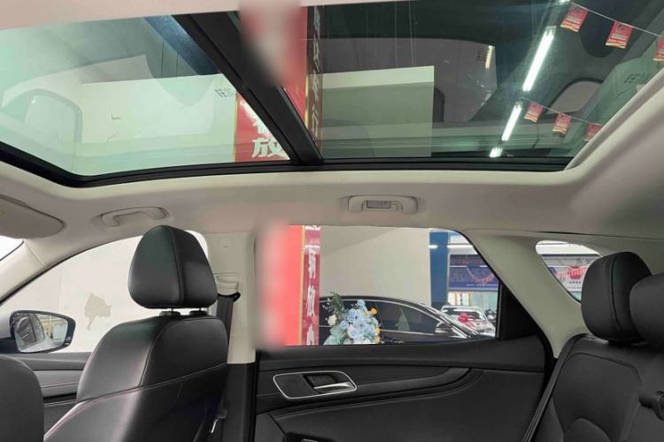 Used MG Pilot 2021 300TGI Automatic Two-Wheel Drive Fuel-Efficient Luxury Edition Headliner