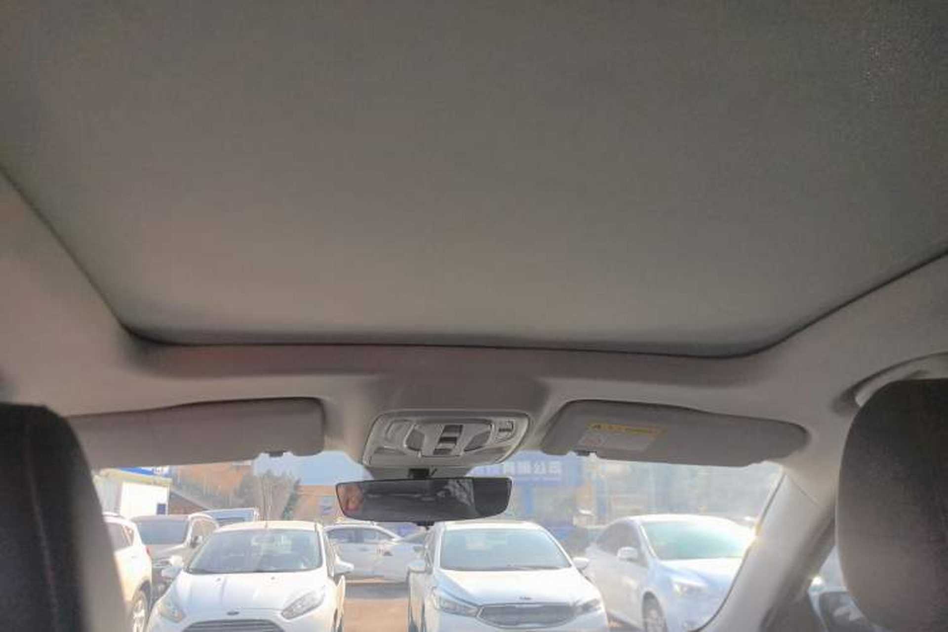 Used MG Pilot 2021 300TGI Automatic Two-Wheel Drive Fuel-Efficient Luxury Edition Headliner