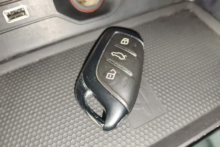 Used MG Pilot 2021 300TGI Automatic Two-Wheel Drive Trophy Prestige Edition Interior 1