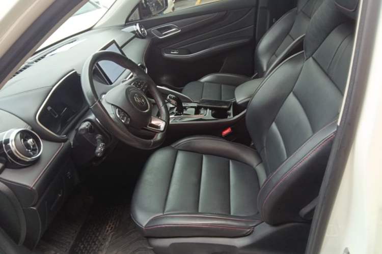 Used MG Pilot 2021 300TGI Automatic Two-Wheel Drive Trophy Prestige Edition Left Front Seat