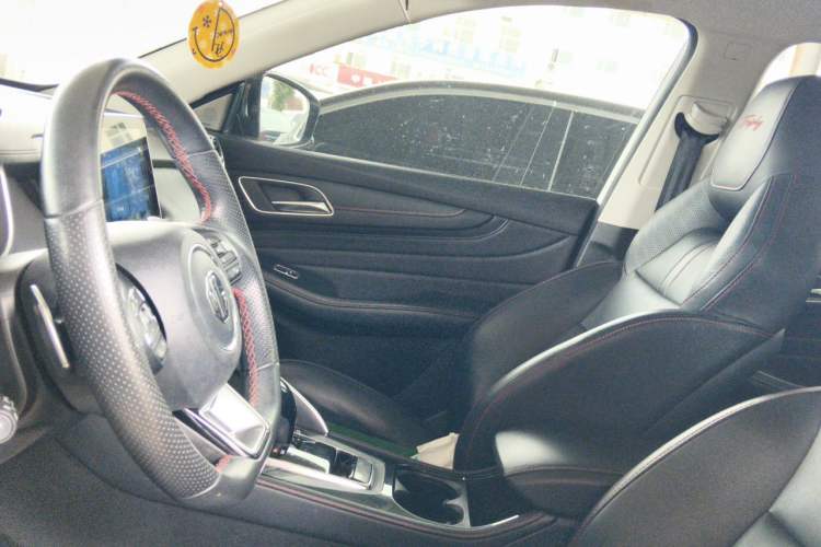 Used MG Pilot 2021 300TGI Automatic Two-Wheel Drive Trophy Prestige Edition Left Front Seat