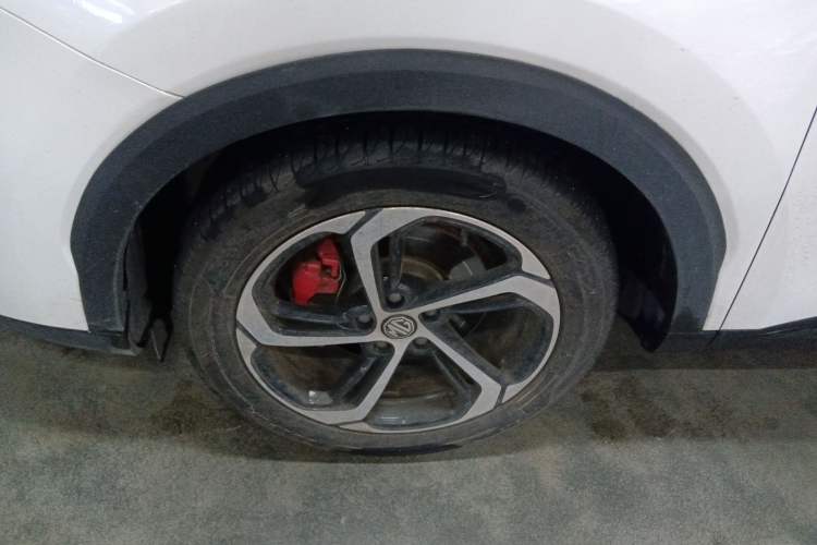 Used MG Pilot 2021 300TGI Automatic Two-Wheel Drive Trophy Prestige Edition Left Front Wheel Hub