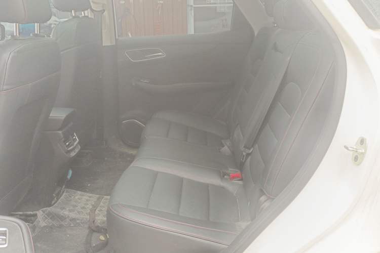 Used MG Pilot 2021 300TGI Automatic Two-Wheel Drive Fuel-Efficient Luxury Edition Left Rear Seat