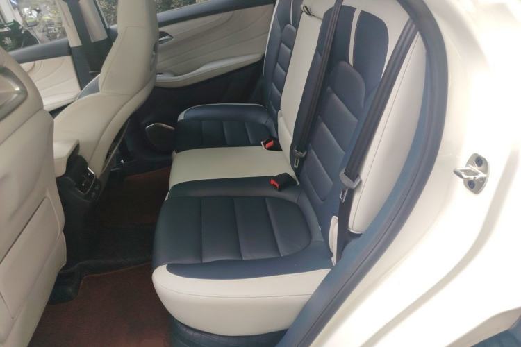Used MG Pilot 2021 400TGI Automatic Two-Wheel Drive Trophy Flagship Edition Left Rear Seat
