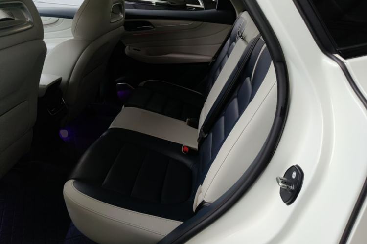 Used MG Pilot 2021 400TGI Automatic Two-Wheel Drive Trophy Flagship Edition Left Rear Seat