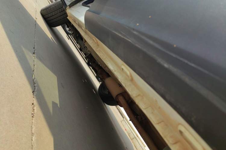 Used MG Pilot 2021 300TGI Automatic Two-Wheel Drive Trophy Deluxe Edition Left Side Sill