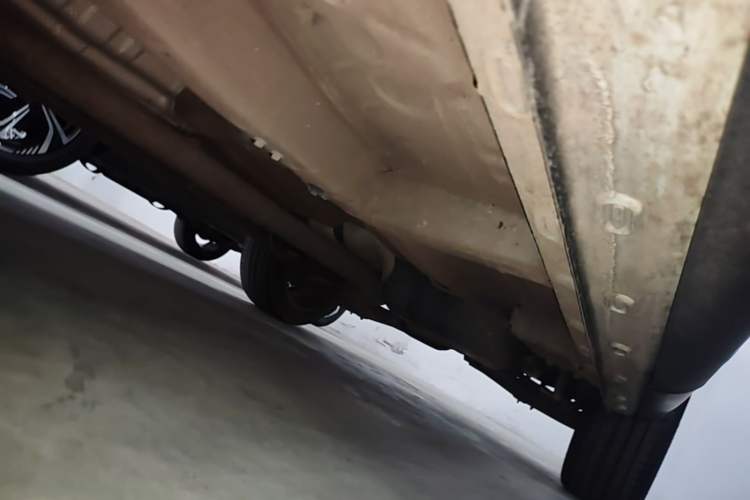 Used MG Pilot 2021 400TGI Automatic Two-Wheel Drive Trophy Flagship Edition Left Side Sill