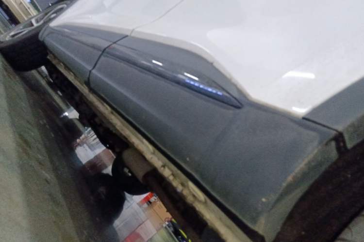 Used MG Pilot 2021 300TGI Automatic Two-Wheel Drive Trophy Prestige Edition Left Side Sill
