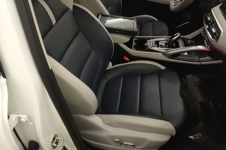 Used MG Pilot 2021 400TGI Automatic Two-Wheel Drive Trophy Flagship Edition Right Front Seat